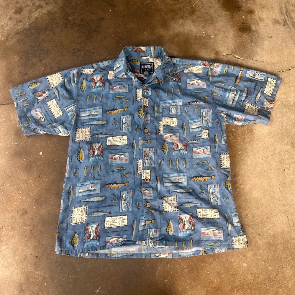 Junction West Button Down Mens Medium Blue Excellent Fishing Lure Print Shirt